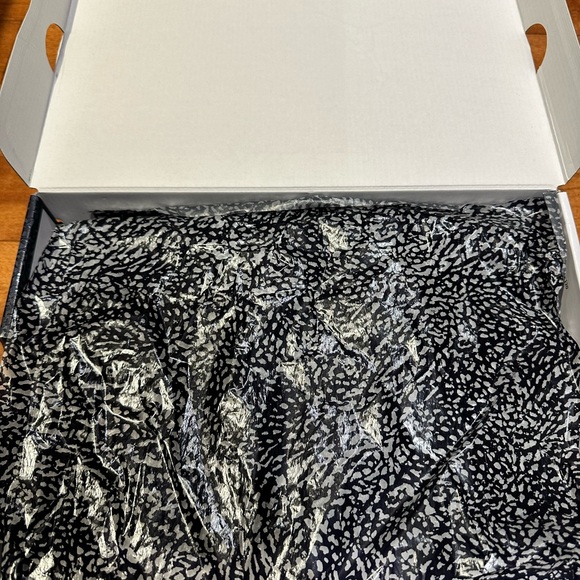 Jordan 3 Denim - Picture 2 of 6